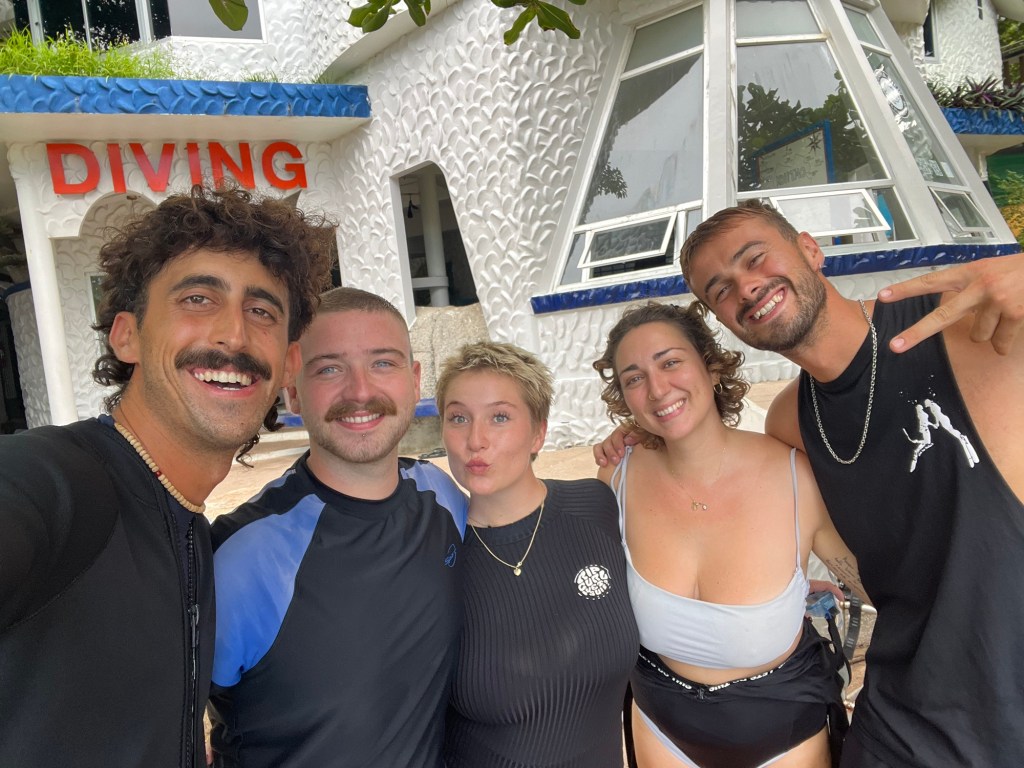 Finally diving at Shark Island and my first shore dive with friends!