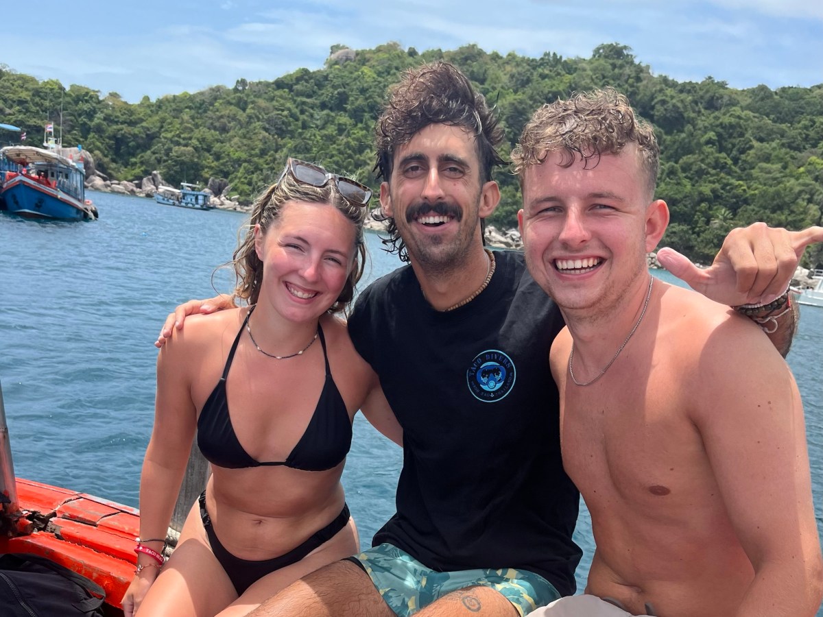 Buying my ferry ticket off of the&nbsp;island…